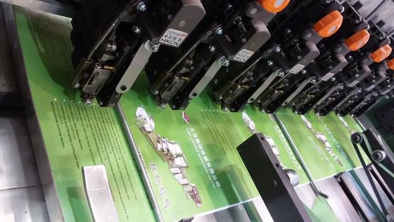 Produção simplificada de cadernos de anotação de páginas alinhadas com máquina totalmente automática